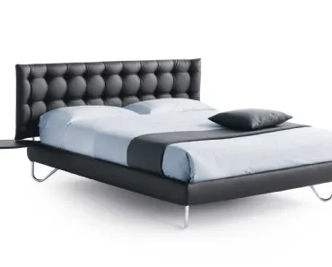 Letto imbottito Hug 05 Low di Noctis